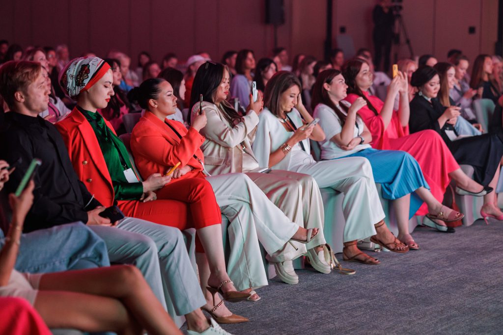 What a Conference Audience Actually Notices - incircle events - dubai